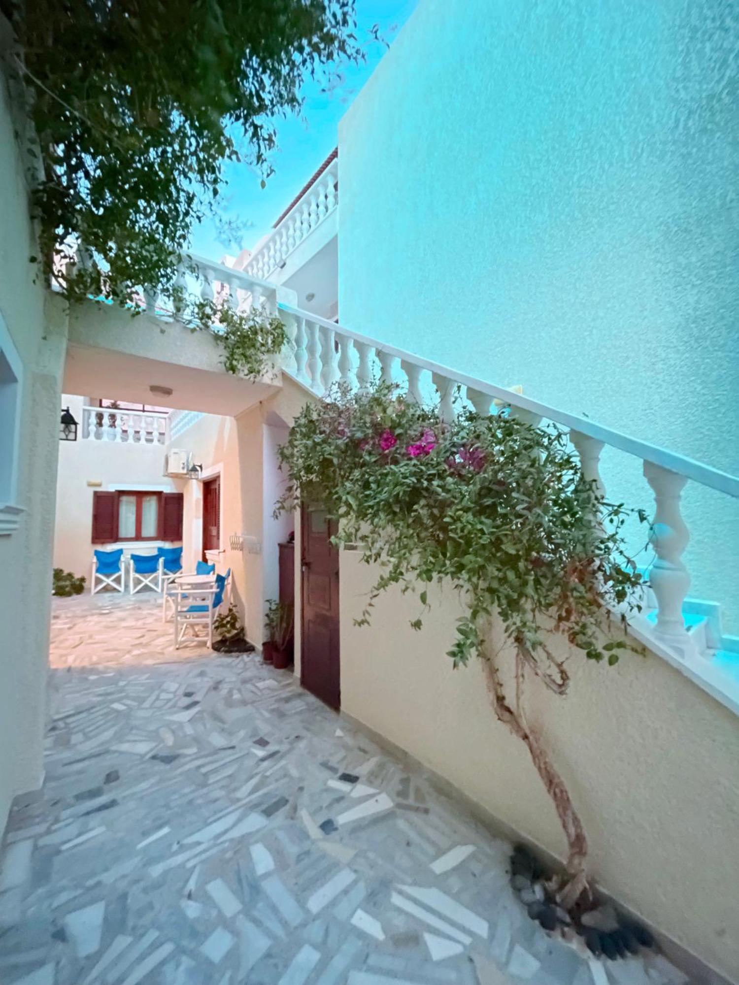 Villa Dima Períssa Extérieur photo